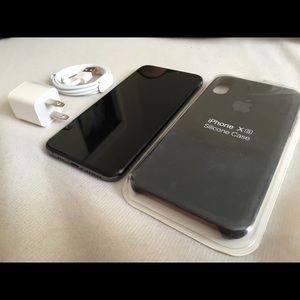 All Black iPhone XR 256 GB , Unlocked